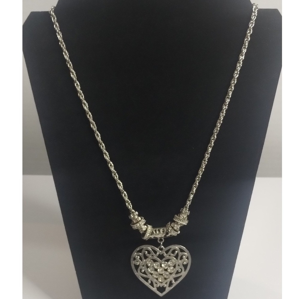Silver Tone Filigree Heart Pendant Necklace‎ Rhinestone Accents Rope Chain Y2K